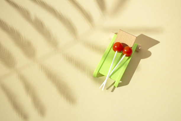 沙滩上的爱。图片下载