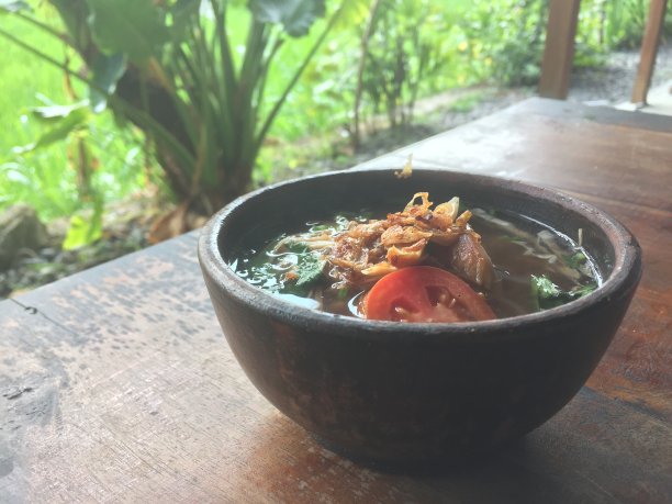 在印度尼西亚这种食物被称为"Soto Ayam"图片下载