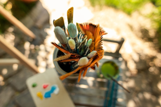 艺术疗法，创意爱好和正念概念。水彩画艺术用品生活背景。图片下载