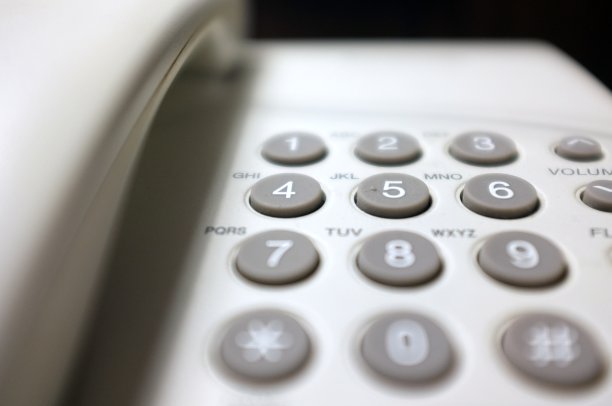 关闭办公室电话拨号。图片下载