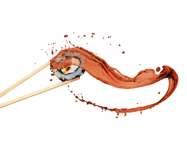 白底酱油寿司卷的特写镜头图片下载