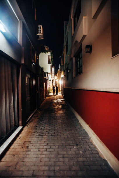 夜晚的老城街道——希腊雅典Psirri图片下载