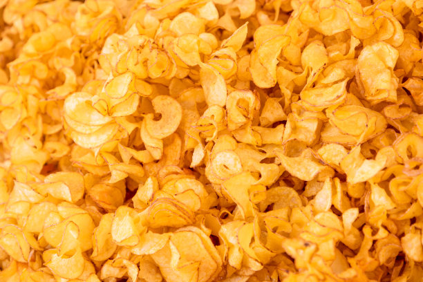 全框美味的法式炸薯条在乡村风格(选择性聚焦，程格化照片编辑)图片下载