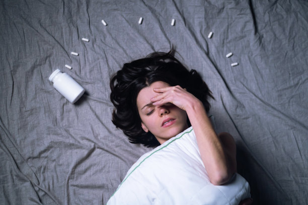 有健康问题的妇女需要就医。图片下载