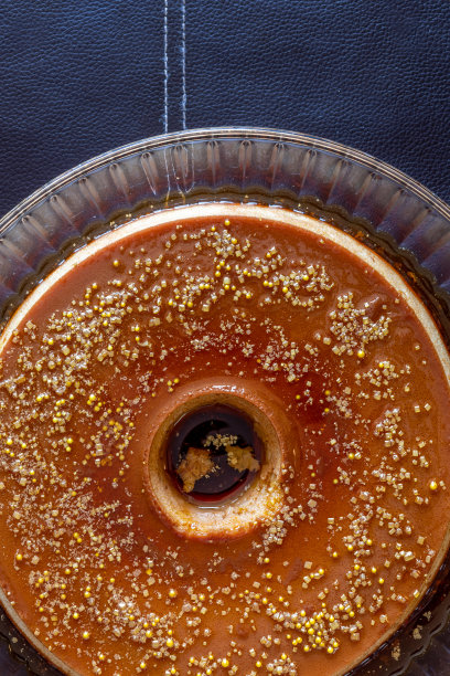 从上到下的焦糖奶油图片下载