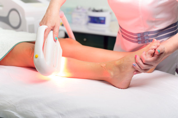 美容院激光脱毛美容。美容，水疗和脱毛概念。高质量的照片图片下载