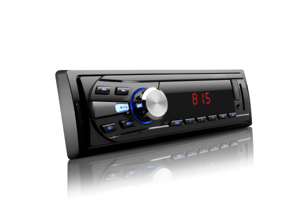 四分之三倾斜的看法黑色汽车收音机图片下载
