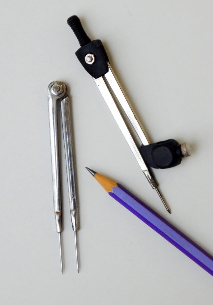 圆规铅笔画背景的视图图片下载