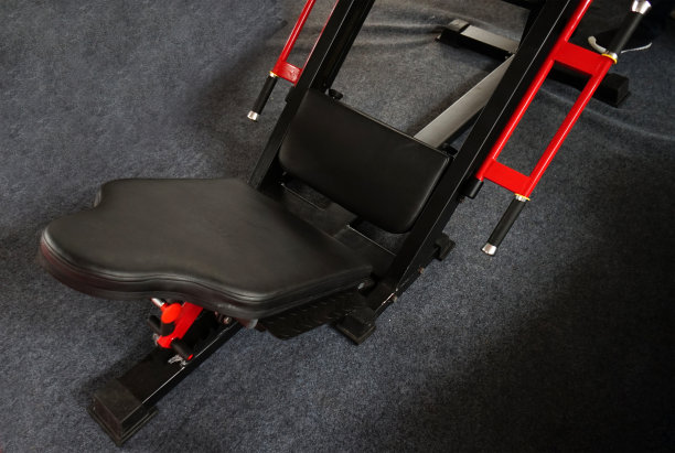 用于锻炼的健身器材视图图片下载