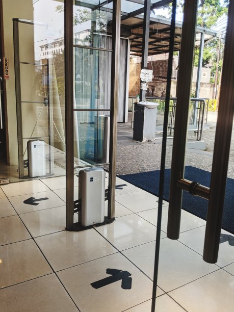 商店入口处的情况图片下载