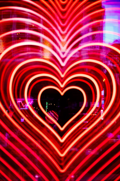 心形标志霓虹灯图片下载