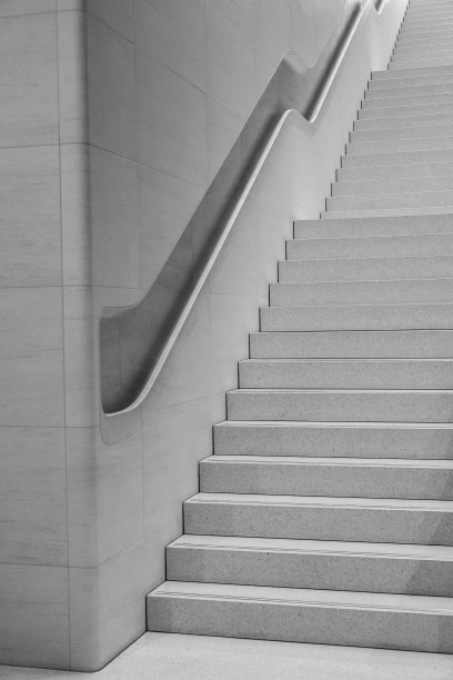 白色极简风格的台阶图片下载