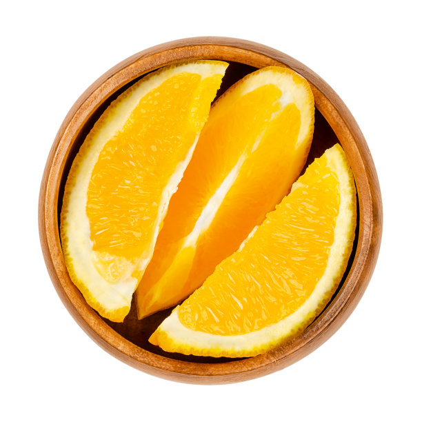 橙子片，新鲜切好的橙子片，放在木碗里图片下载