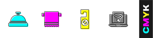 请把酒店服务铃毛巾挂在衣架上图片下载