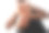 父亲和他的小儿子在屋外玩耍。宝宝看着摄像机。图片下载