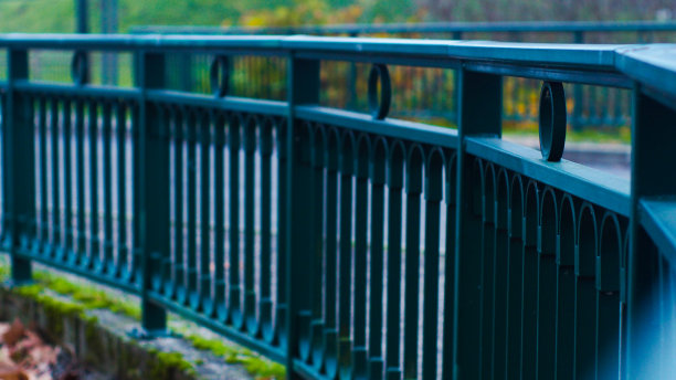 桥的障碍图片下载