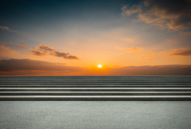 晴空下的长石楼梯图片下载