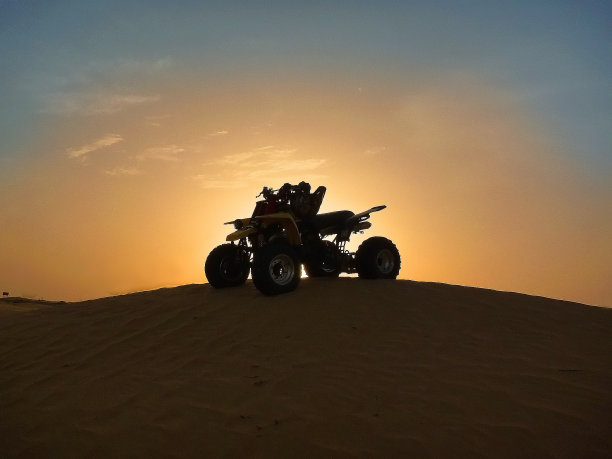 沙丘的日落图片下载