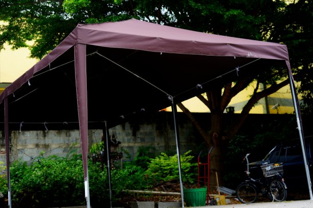 带帐篷的帆布屋顶图片下载