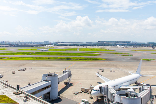 客机准备起飞图片下载