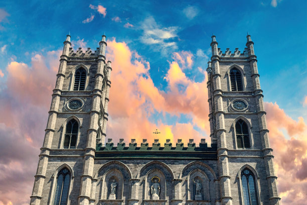 加拿大蒙特利尔圣母院大教堂的正面图片下载