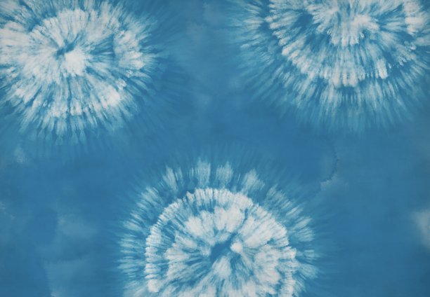 艺术织物扎染条纹图案油墨背景波西米亚螺旋。嬉皮士染料画扎染漩涡Shibori扎染抽象蜡染无缝图案时尚幻想脏扎染水彩图片下载