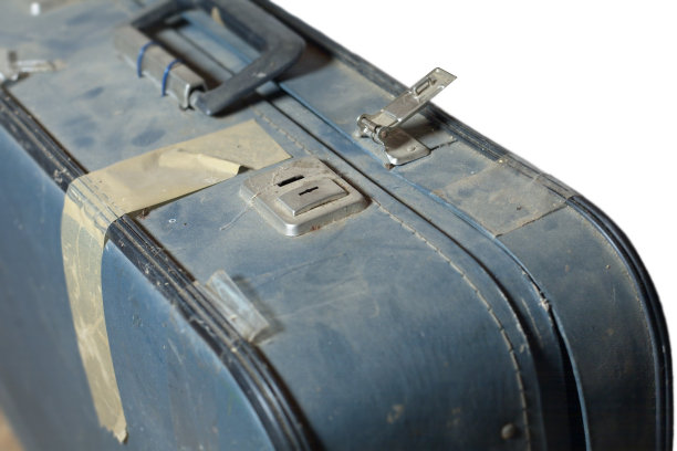 老布满灰尘的箱子图片下载