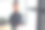 穿着正式服装的办公室职员白天站在室内图片下载