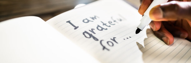 非裔美国人写作图片下载