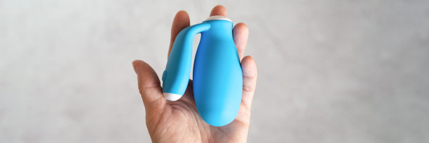 阴道凯格尔智能训练器。家庭互动训练系统凯格尔练习加强盆底和改善膀胱控制。为女性健康服务的性技术概念。横幅图片下载