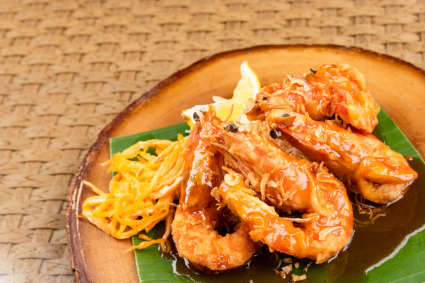 罗望子酱炸大虾。图片下载