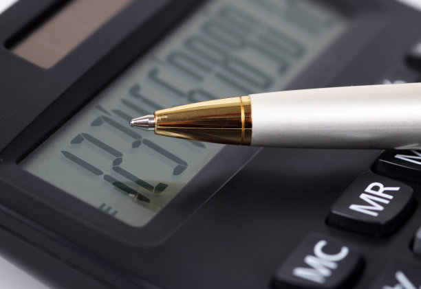 笔和计算器图片下载