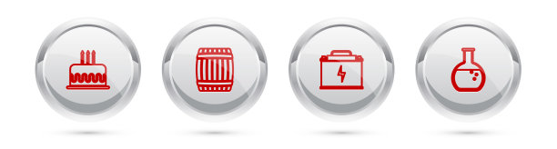 用燃烧的蜡烛在木桶里放好蛋糕图片下载