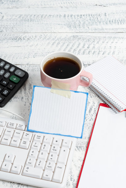 打字新想法写重要笔记语音视频通话通信技术互联网浏览全球连接温暖提神饮料互联网研究图片下载