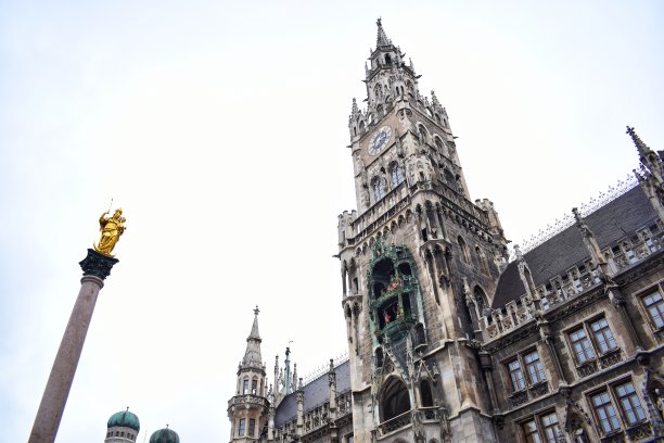 新拉绍斯是德国巴伐利亚州慕尼黑的一个市政厅。图片下载