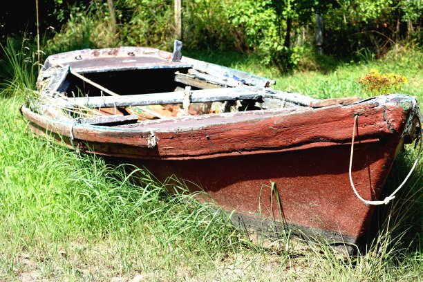 废弃的船图片下载