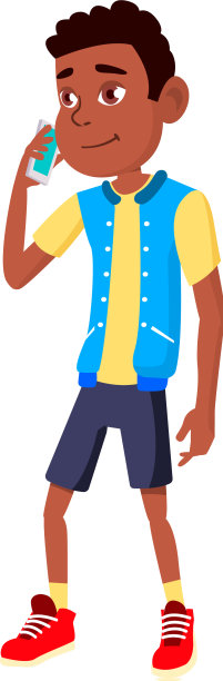 微笑的非洲男孩用手机卡通说话图片下载