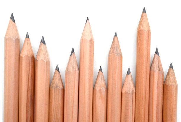 一套木制铅笔在商业图表图片下载