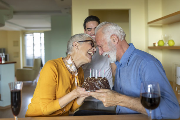 金婚的惊喜。图片下载