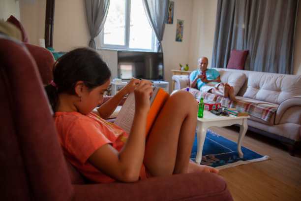 孩子阅读的书图片下载