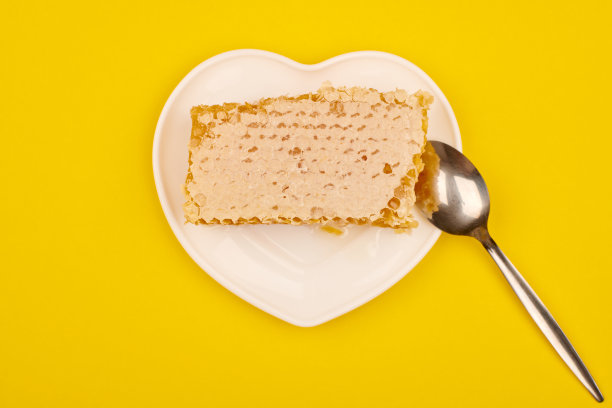 蜂窝盘，甜的概念图片下载