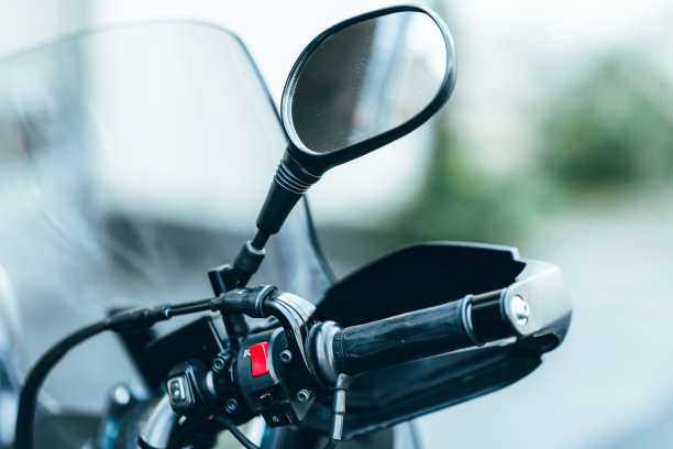 赛车手把的特写镜头图片下载