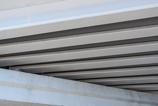 混凝土桥梁结构的一部分图片下载