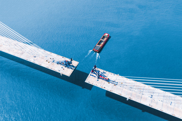 中国江苏省南京市正在建设的第五大桥图片下载