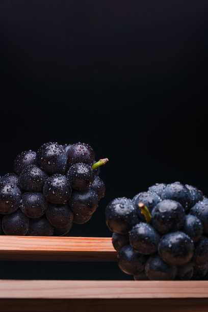 这种葡萄品种被称为“长野紫”。图片下载