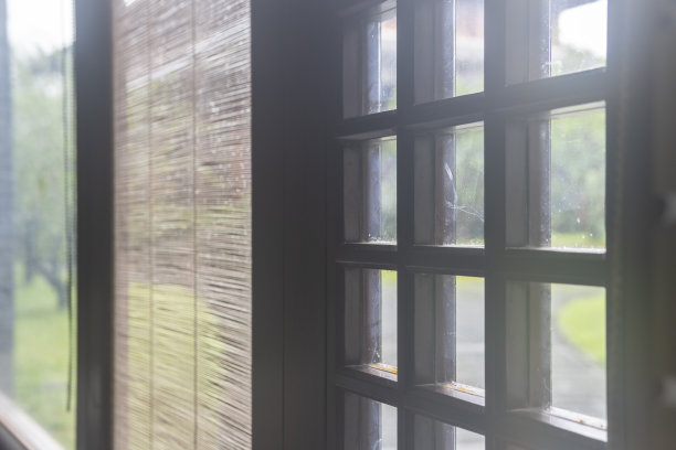 中国传统的竹帘窗户图片下载