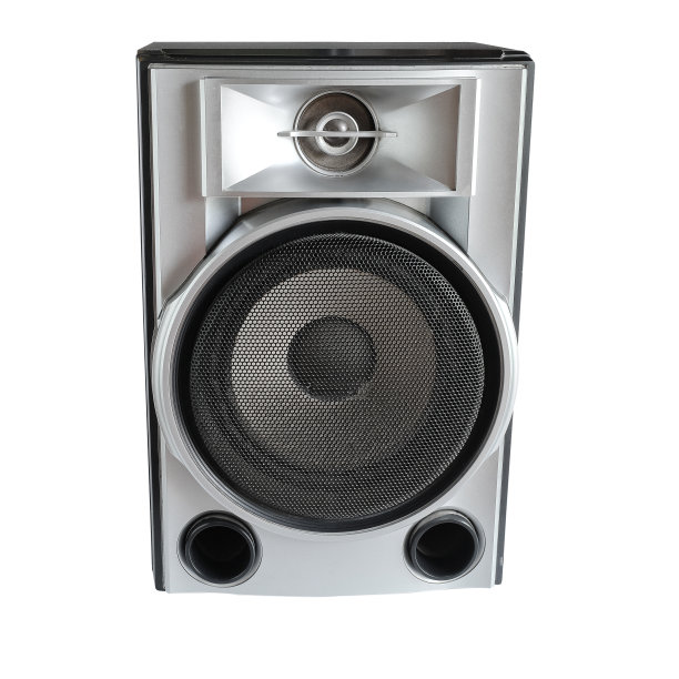 旧音乐扬声器在经典的外壳隔离在白色背景图片下载