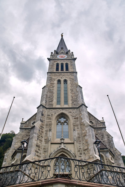 列支敦士登瓦杜兹的瓦杜兹大教堂或圣弗洛林大教堂图片下载