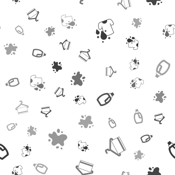 把脏t恤毛巾放在衣架上图片下载