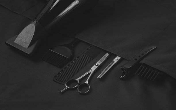 专业理发工具，口袋里，黑色发型师围裙，水平，无人，图片下载